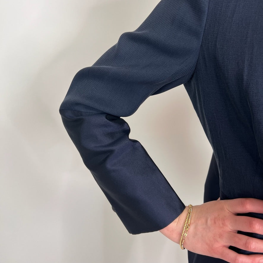 GIORGIO ARMANI Tailleur blu con parti in seta