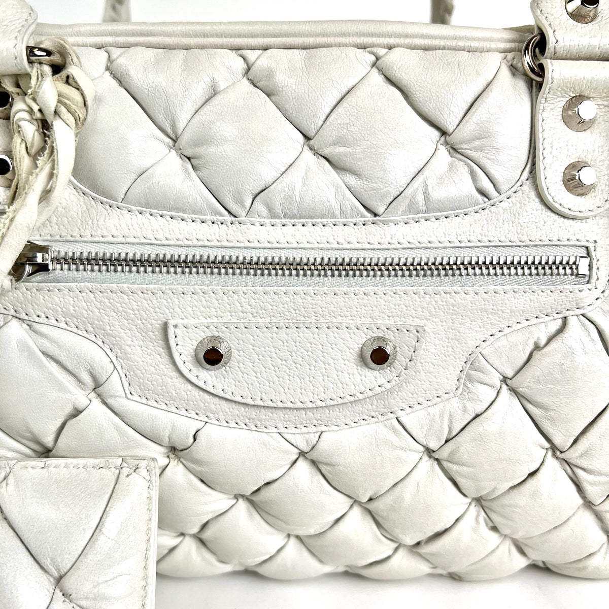 BALENCIAGA Borsa matelassè Puffy Touch bianco gesso