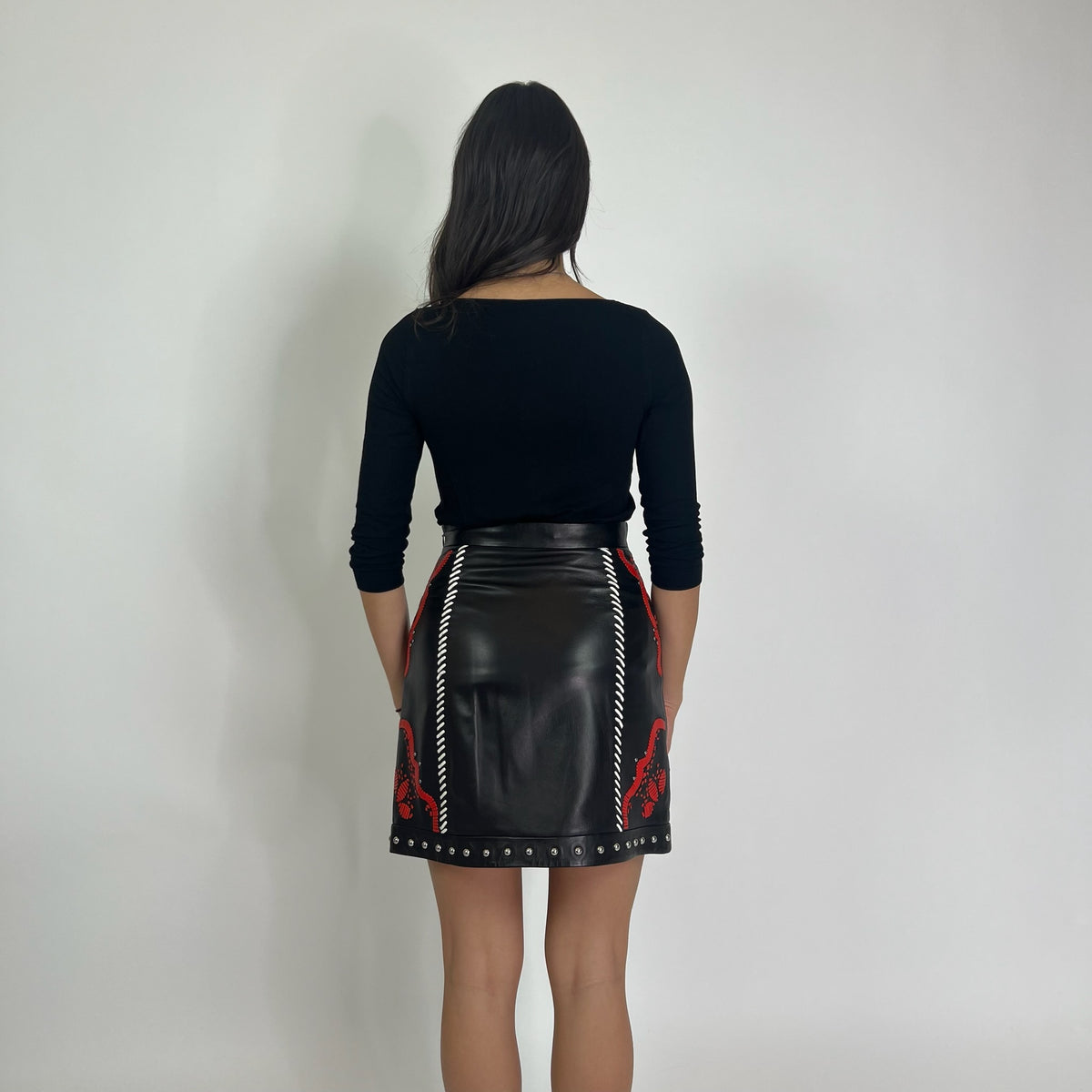 DROME Gonna in pelle nera ricamata bianca e rossa