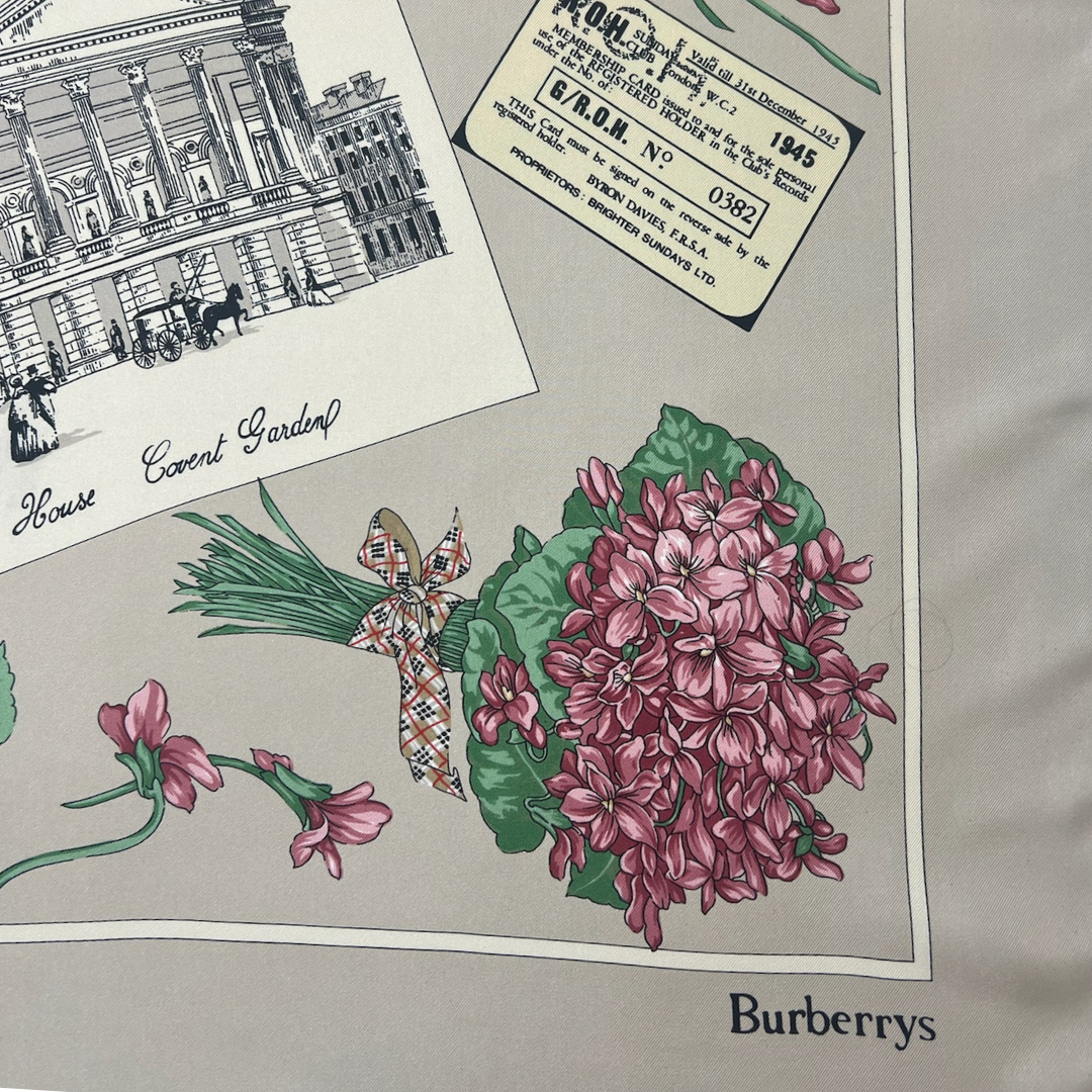BURBERRY Foulard in seta carrè pelle d'uovo