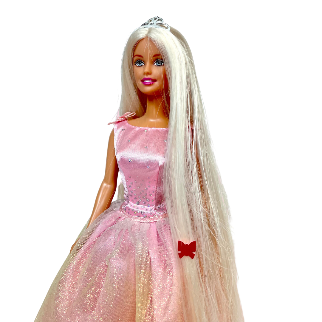 La magia dell’arcobaleno per questa Barbie principessa Anno di produzione 1999
