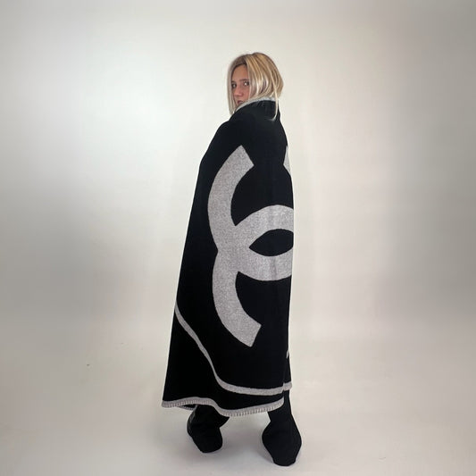 CHANEL Coperta plaid in lana grigia 2