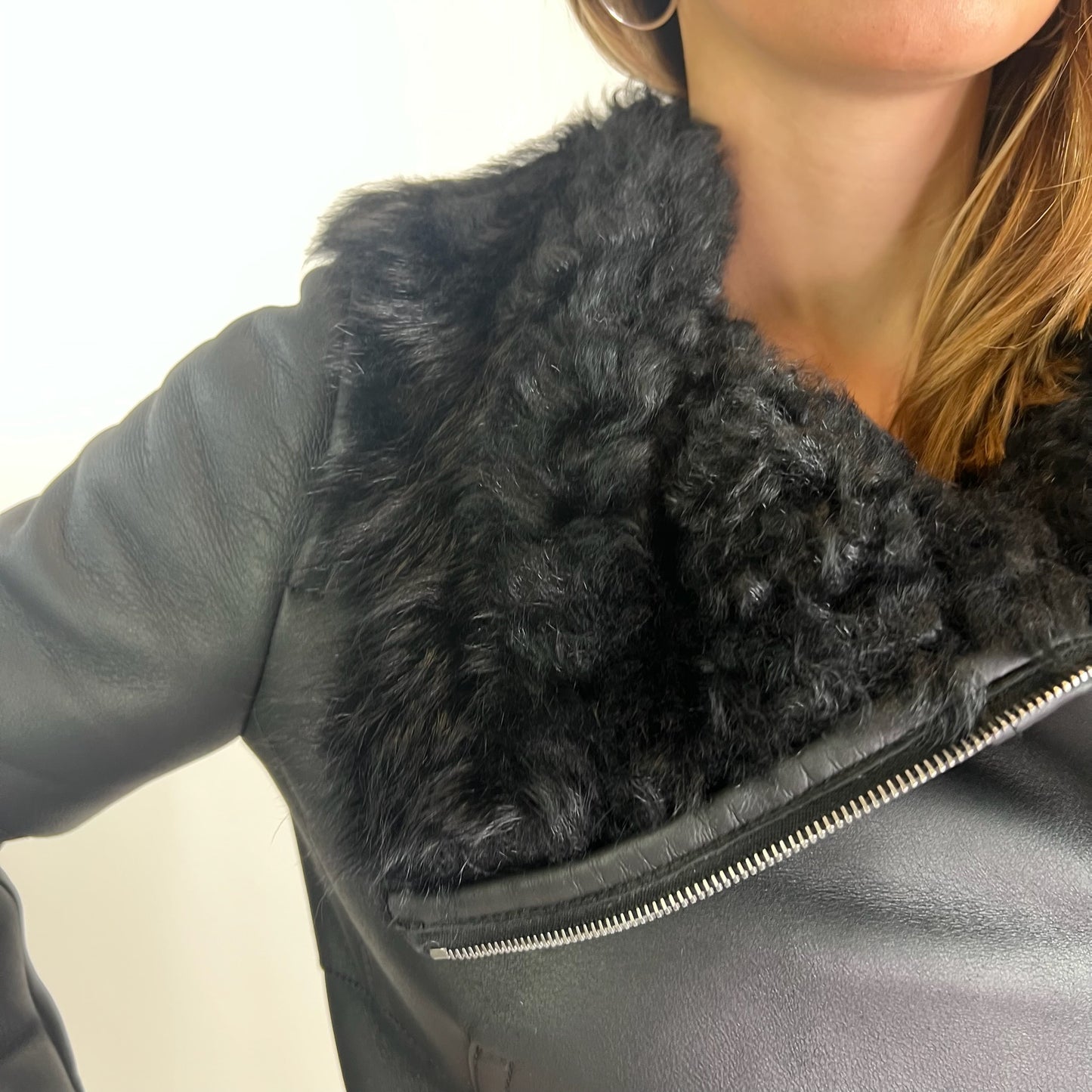 SPORTMAX Montone corto nero