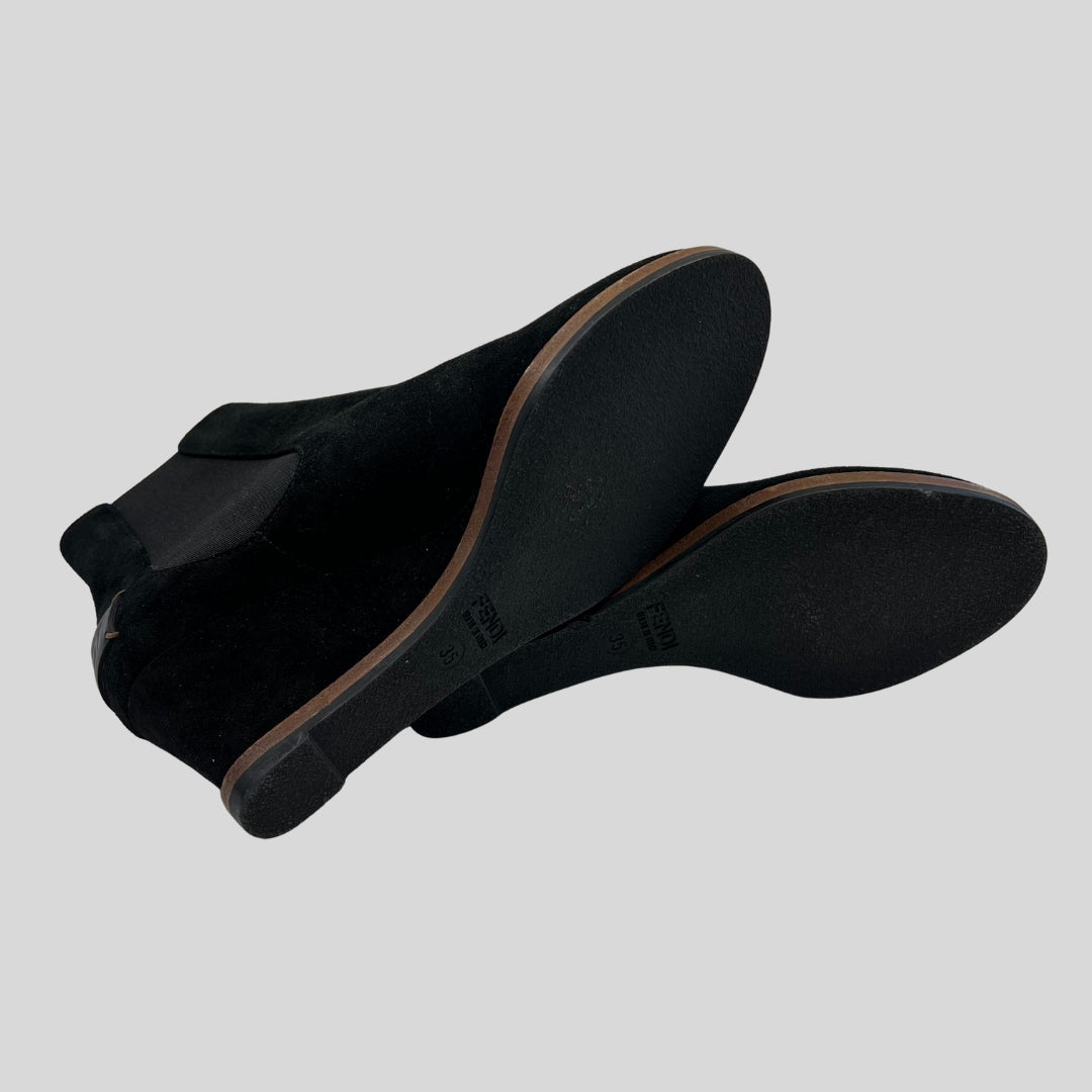 FENDI Scarpa stivaletto scamosciato pelle nera