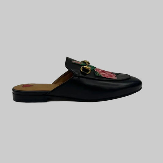 GUCCI Scarpe Slipper Princetown Floral Mules nero con rose rosa