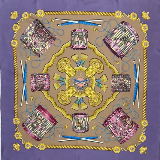 HERMES Foulard carrè in seta viola Les Tamburs