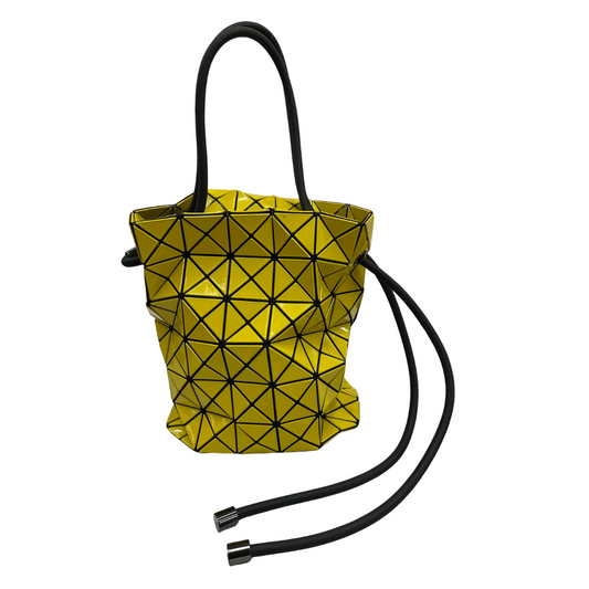 ISSEY MYAKE Borsa a forma sacchetto giallo