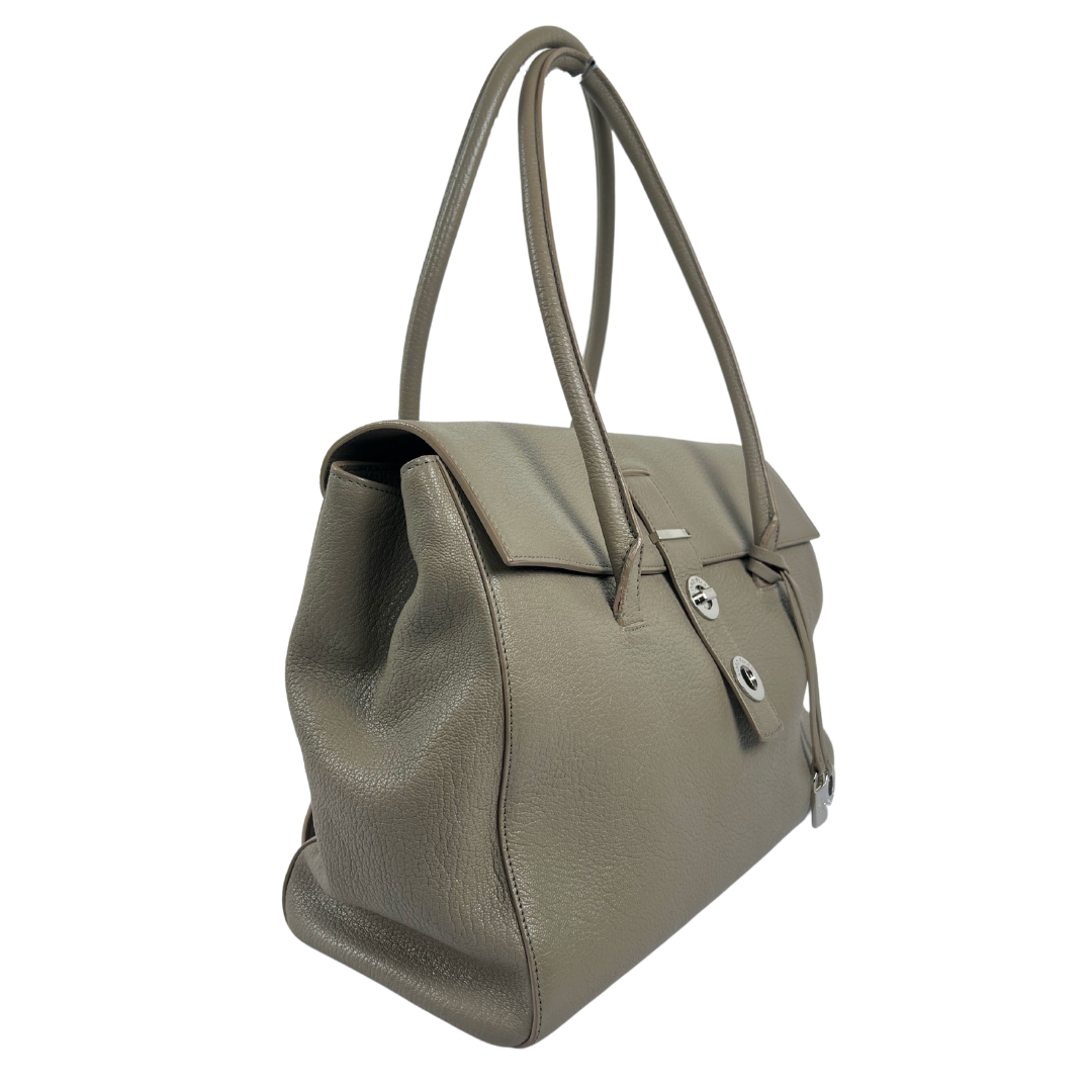 LORO PIANA Borsa in pelle martellata tortora