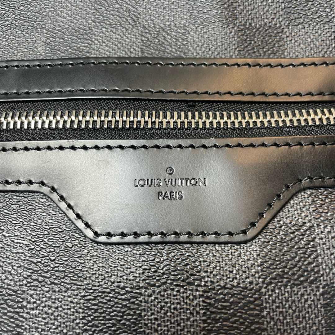 LOUIS VUITTON Borsa a tracolla Thomas in grafite