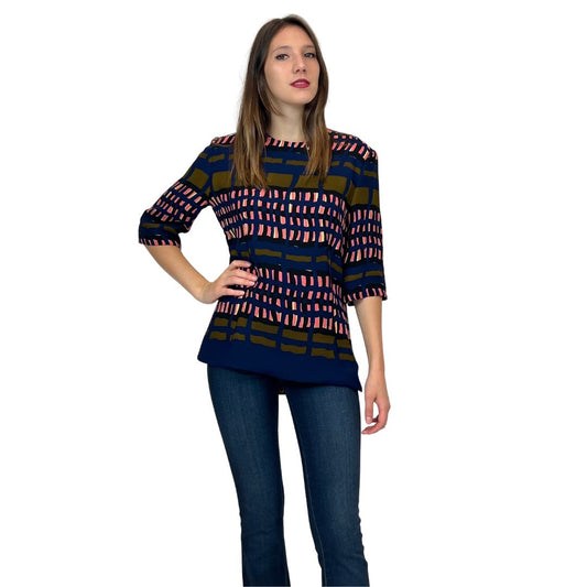 Casacca camicia in viscosa sui toni del rosa, blu e verde oliva, taglio particolare, piú lunga dietro manica a 3/4 apertura sulla schiena e fodera