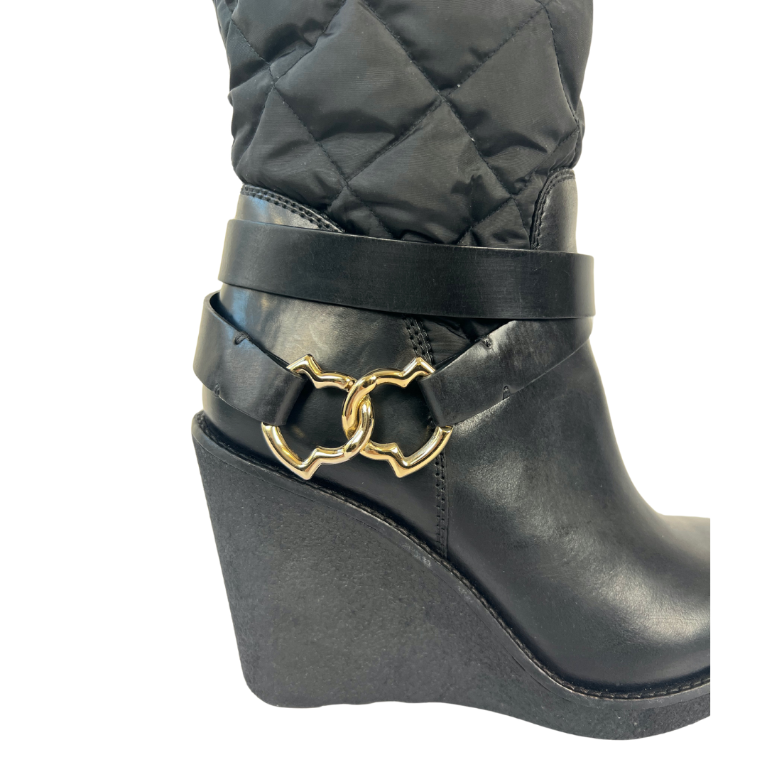 MONCLER Stivale in pelle nero con piumino trapuntato