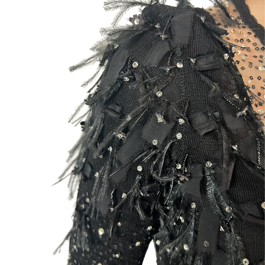 N.N. Casacca in maglia di seta nera con cristalli piume e paillettes