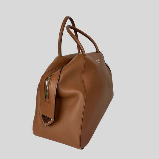 PRADA Borsa "Supernova" color cognac