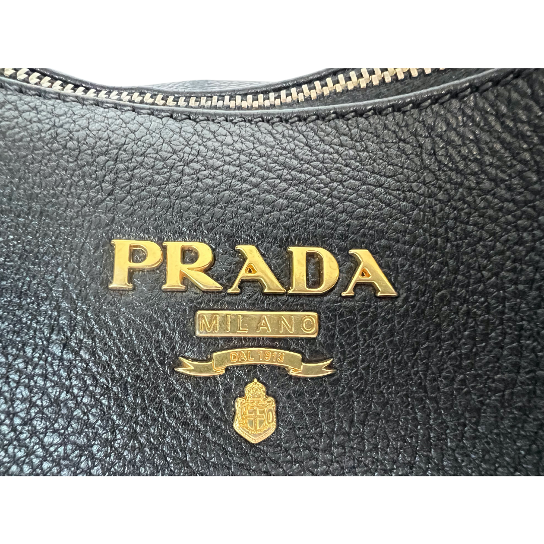 PRADA Borsa pelle martellata nera