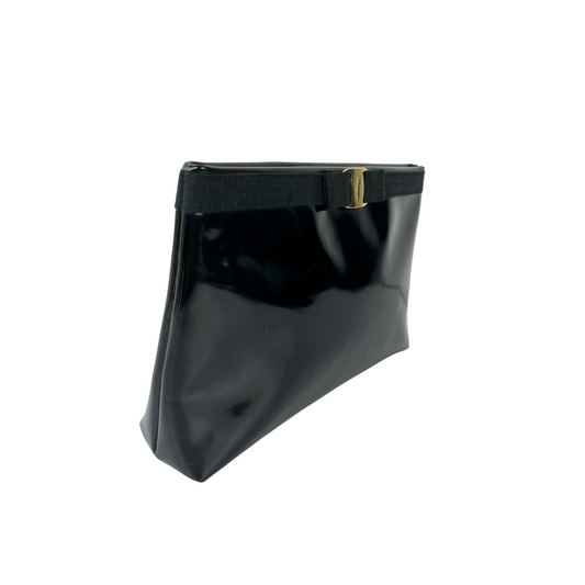 SALVATORE FERRAGAMO Pochette in vernice nera