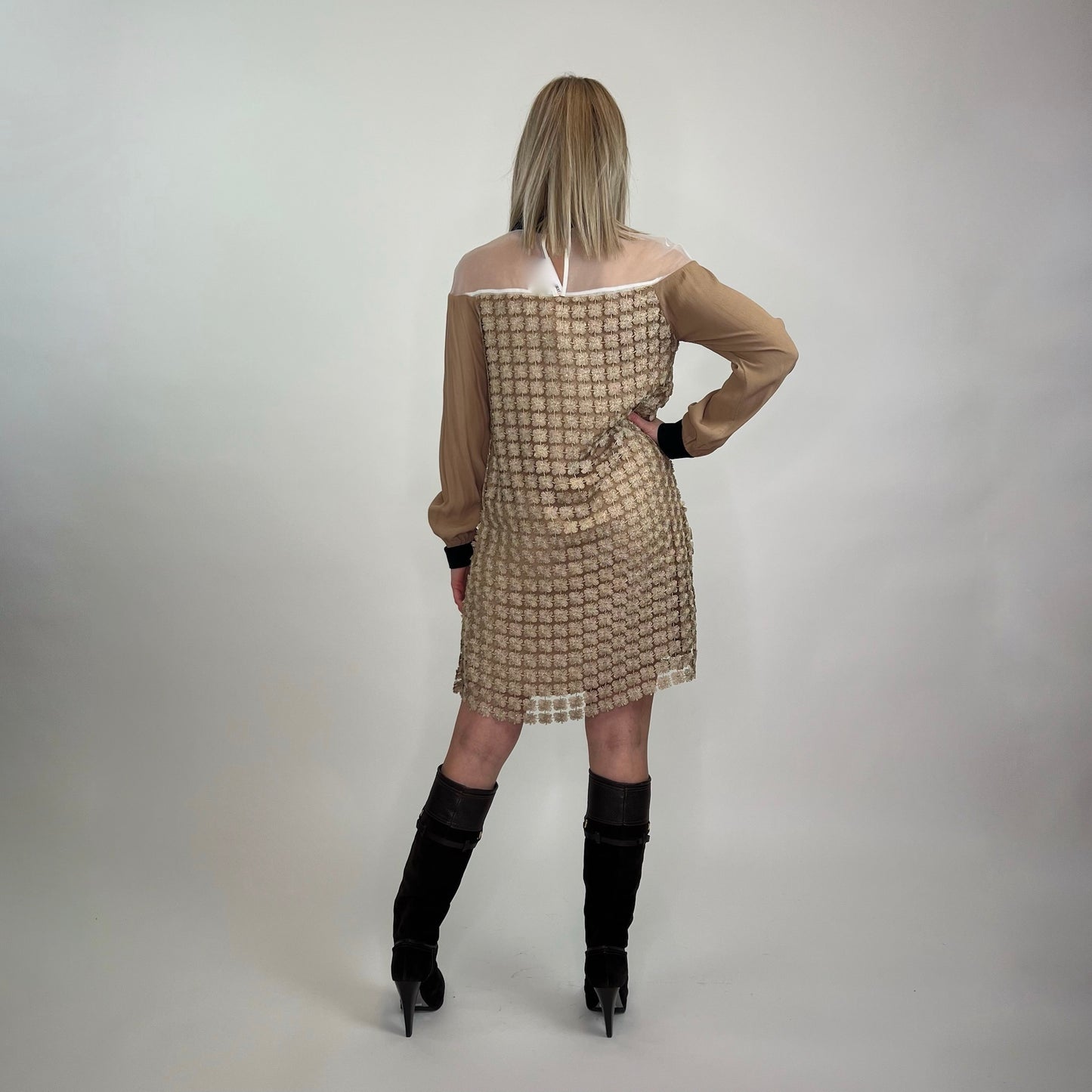 TWIN SET Abito dorato con fiori lurex