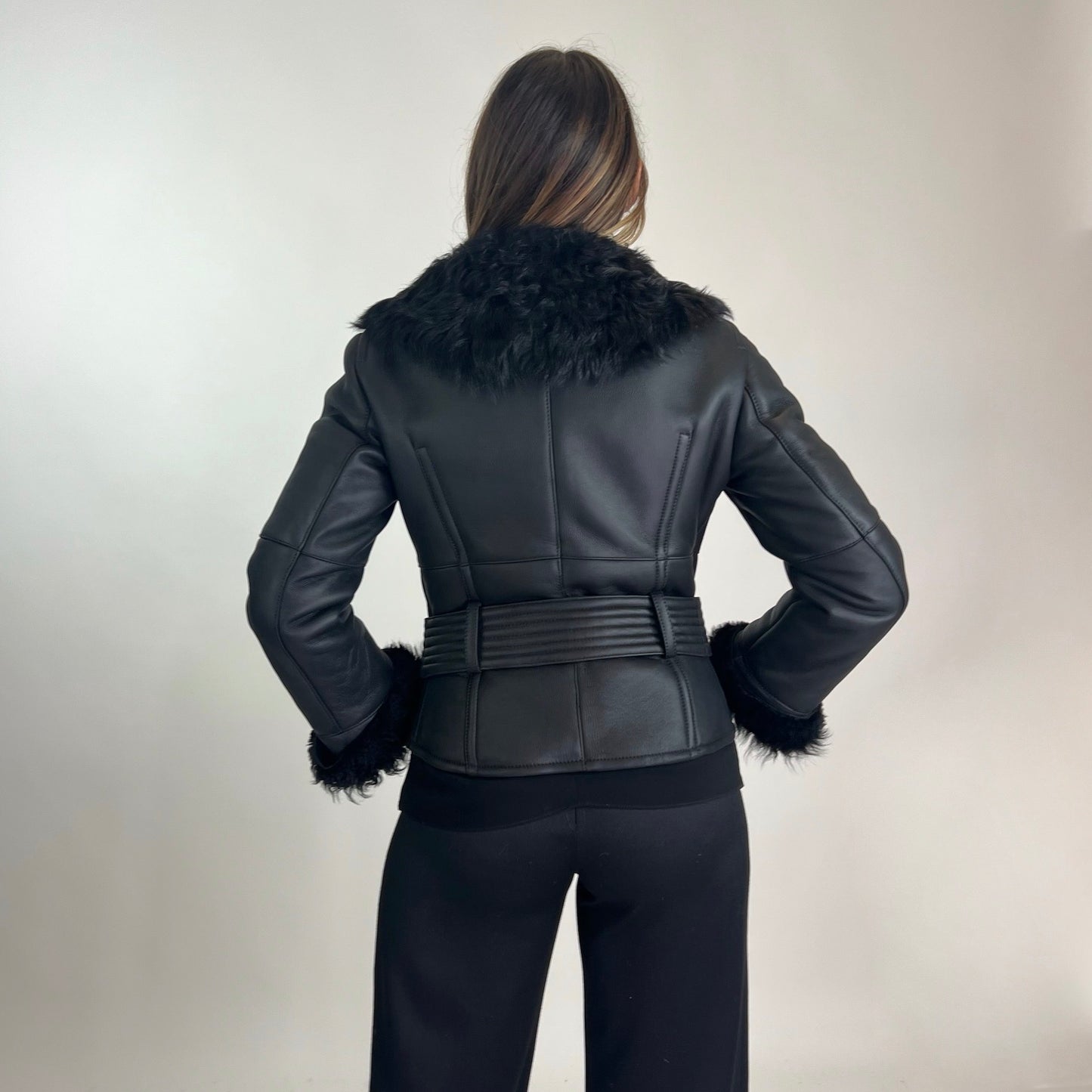 SPORTMAX Montone corto nero