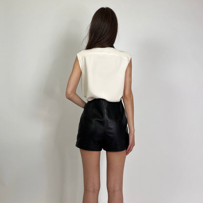 GUCCI Top in seta avorio con colletto in pelle nera