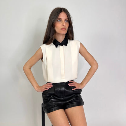 GUCCI Top in seta avorio con colletto in pelle nera
