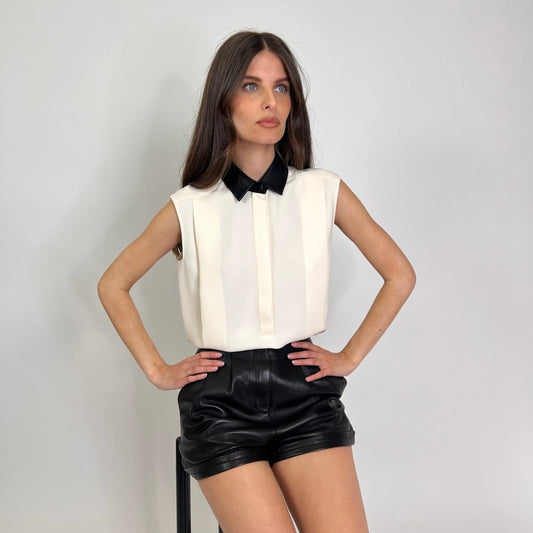 GUCCI Top in seta avorio con colletto in pelle nera