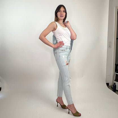 BLUMARINE Jeans azzurro chiaro con dettaglo gioiello