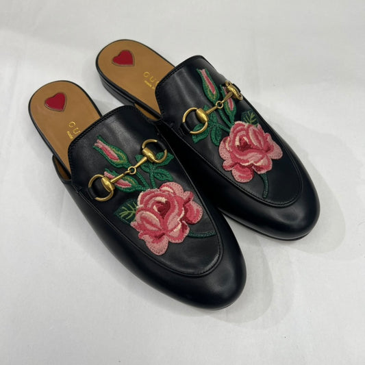 GUCCI Scarpe Slipper Princetown Floral Mules nero con rose rosa