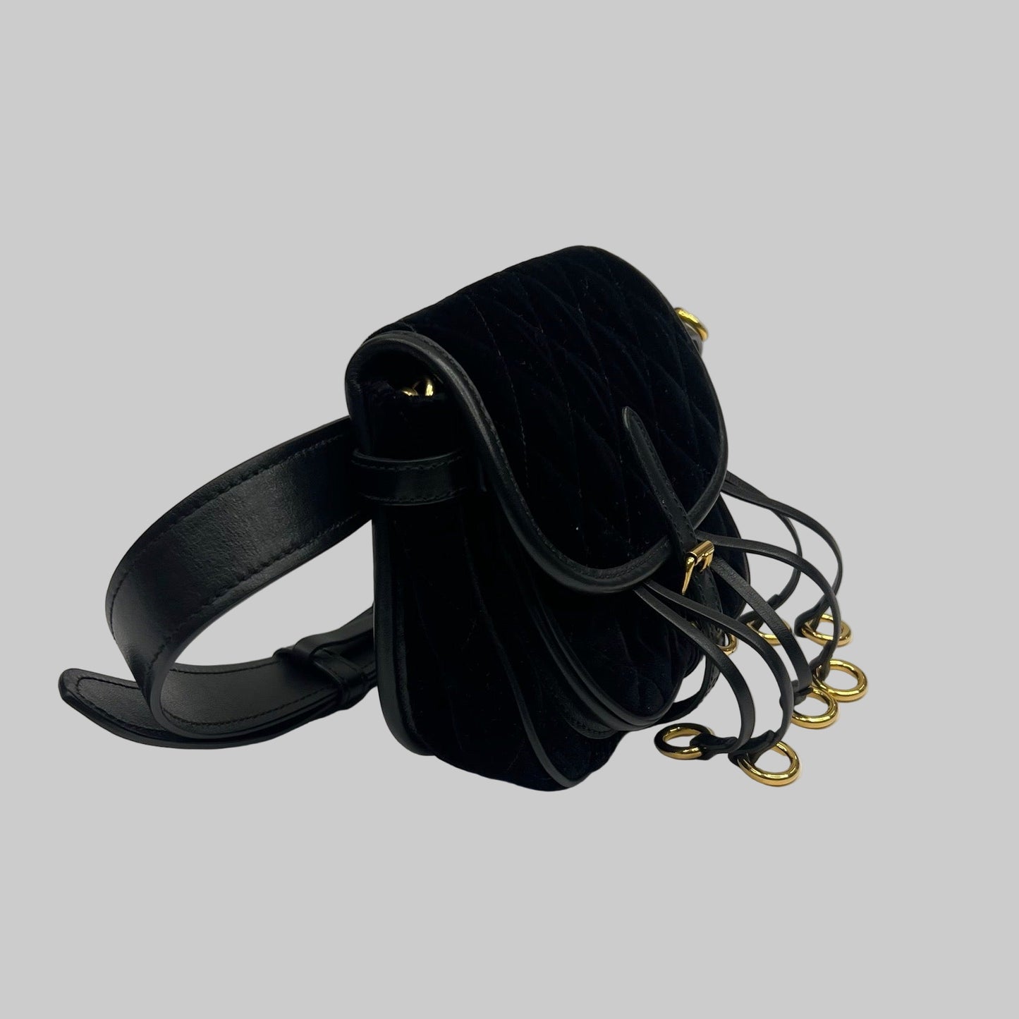 PRADA Borsa marsupio in velluto rasato matelassè nero