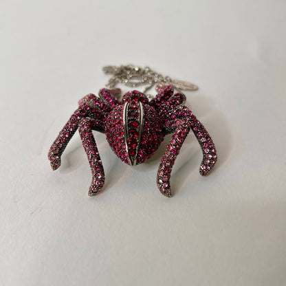 ROBERTO CAVALLI Collana con ciondolo ragno con strass rossi e pink