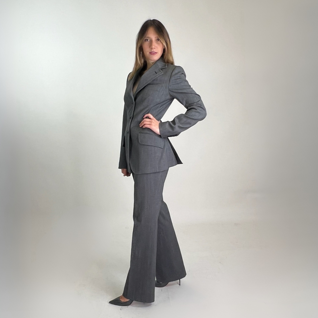 DOLCE & GABBANA Tailleur grigio sciancrato