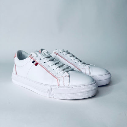 MONCLER Sneakers stringata in pelle bianca e rosa