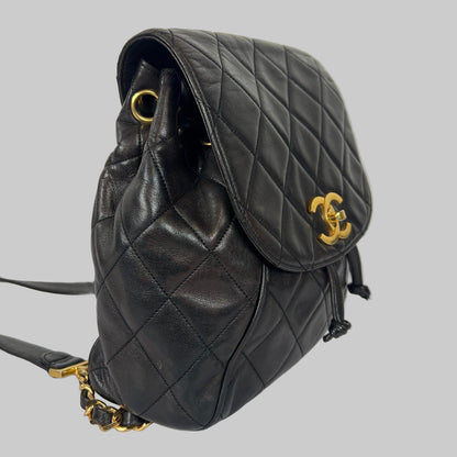 CHANEL Zaino matelassè in pelle d'agnello marrone