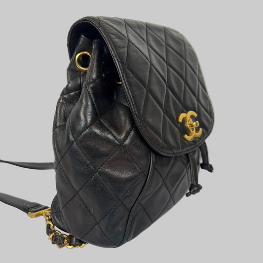 CHANEL Zaino matelassè in pelle d'agnello marrone