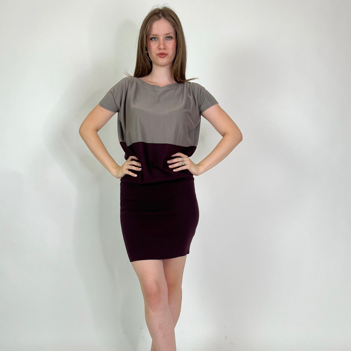 AGNONA Abito in maglia tortora e burgundi