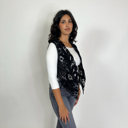 N.N. Gilet in pizzo macramè nero