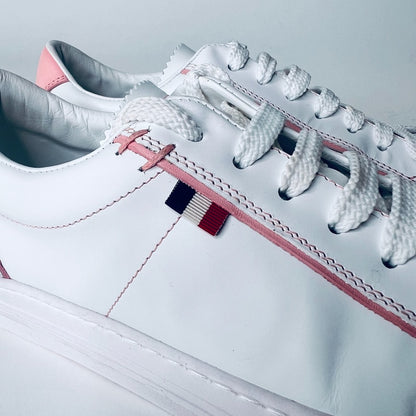 MONCLER Sneakers stringata in pelle bianca e rosa