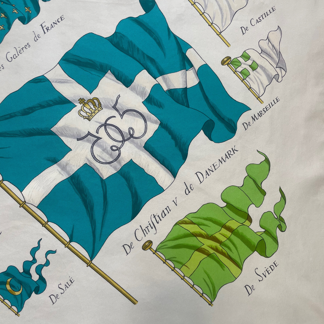 HERMES Foulard con bandiere verdi