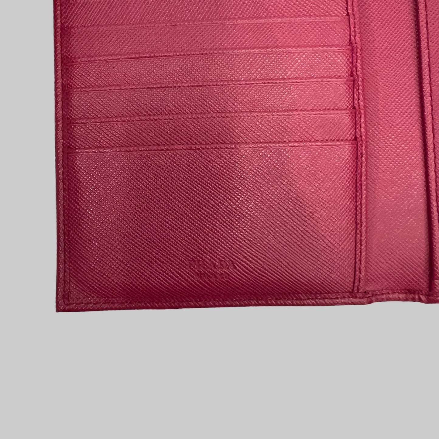 PRADA Portafoglio in pelle saffiano ibisco