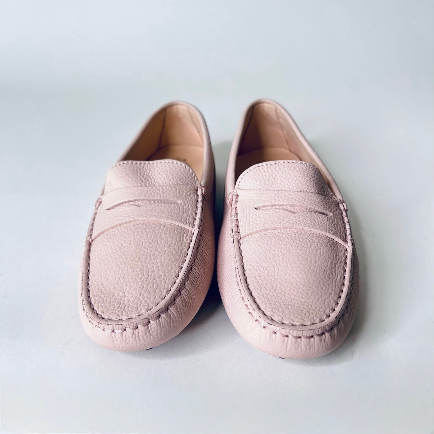 TOD'S Scarpe mocassino in pelle martellata rosa pallido