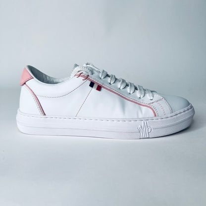 MONCLER Sneakers stringata in pelle bianca e rosa