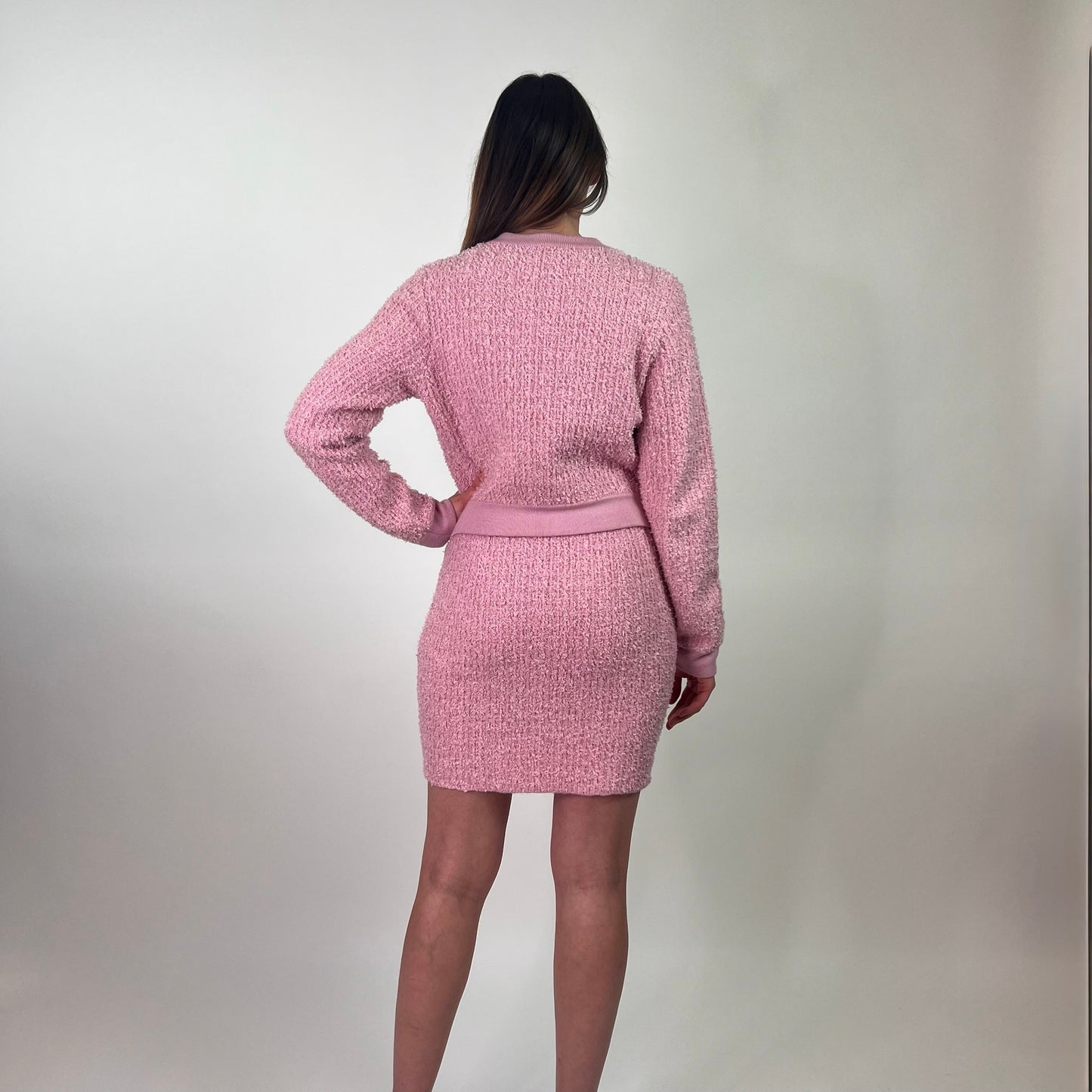 ELISABETTA FRANCHI Completo in maglia rosa con bottoni oro