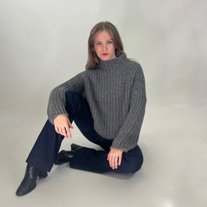 PINORO CASHMERE Maglione in cashmere a coste grigio