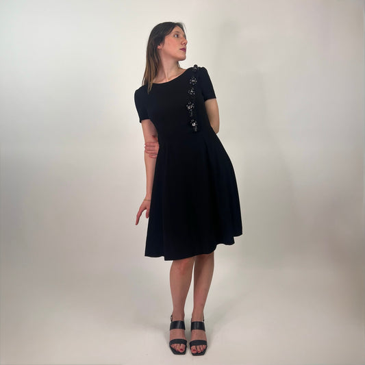 PRADA Abito in crepe nero con dettagli gioiello