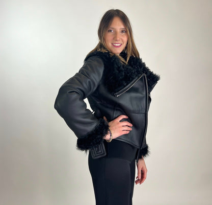 SPORTMAX Montone corto nero