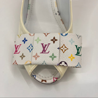 LOUIS VUITTON Sandalo zeppa in vernice panna e fiocco monogram multicolor