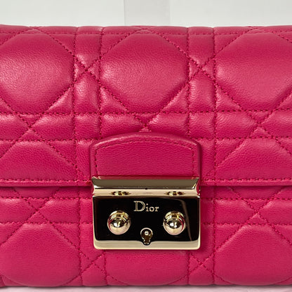 CHRISTIAN DIOR Portafoglio in pelle d'agnello Cannage fucsia