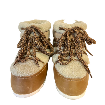 Moon boots basso color cuoio con montone e stringa sui toni del marrone