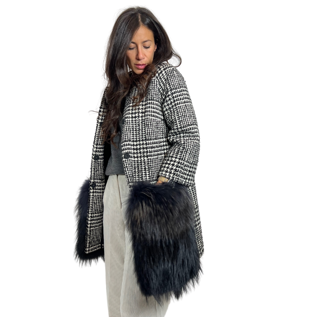 AVA ADORE Cappotto in prince de galles con tasconi in pelliccia