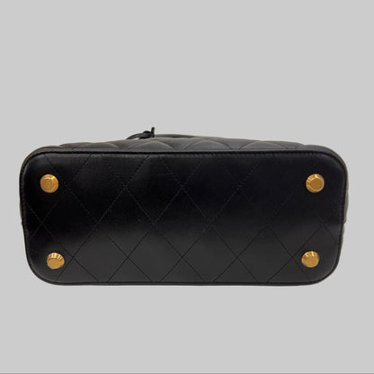 BALENCIAGA Borsa "B. Ville" in pelle nera matelassé arrotondata