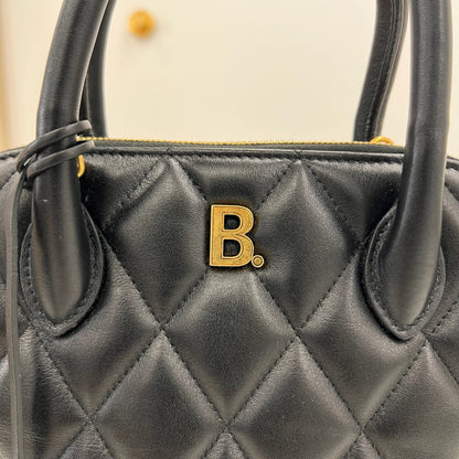 BALENCIAGA Borsa "B. Ville" in pelle nera matelassé arrotondata