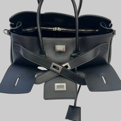 BALENCIAGA Borsa Bel Air in pelle liscia nera